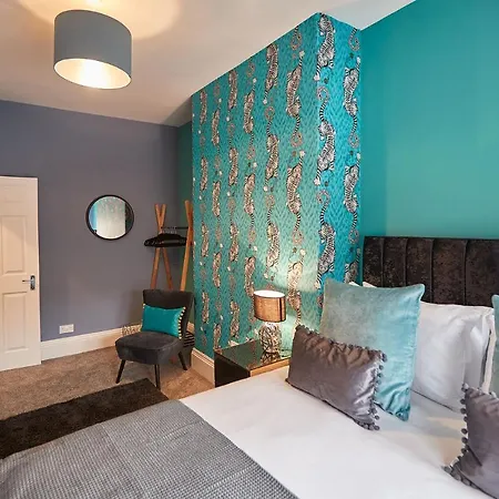Host & - Fly Away At Ruby Appartement