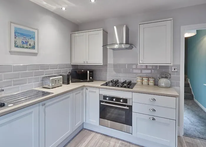 Host & - Fly Away At Ruby Saltburn-by-the-Sea