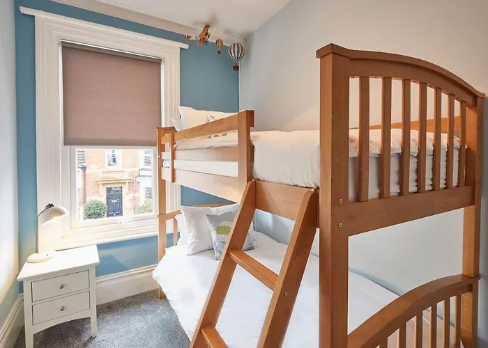 Host & - Fly Away At Ruby Saltburn-by-the-Sea