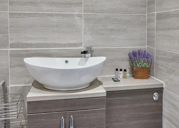 Host & - Fly Away At Ruby