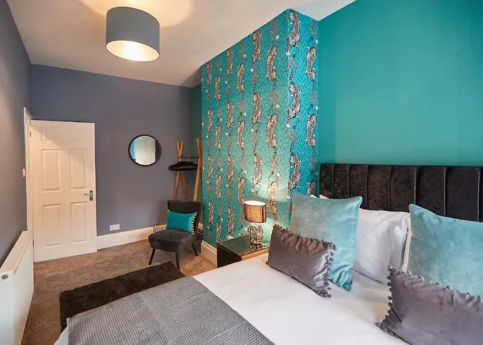 Host & - Fly Away At Ruby Apartman